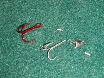 Equipment - Red Hooks - CatchGuide Outdoors