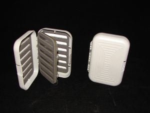Swing leaf box