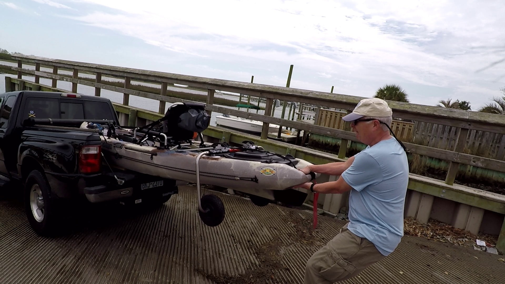 Kayak Loading Fail Loading a Kayak on a Truck – Heavy Kayak Loading Tips